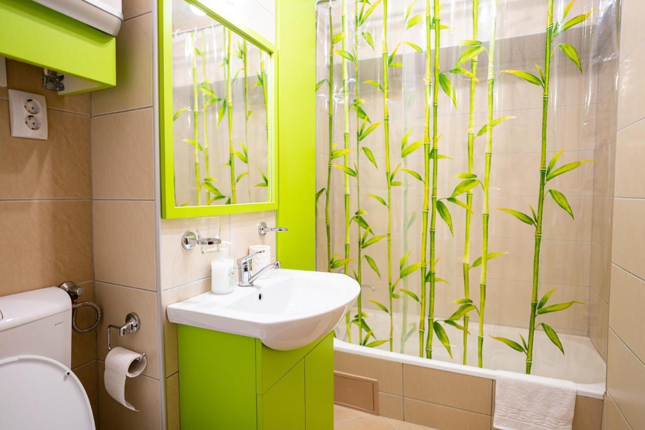 Metropolitan Wildscape View Apartment Brasov Luaran gambar