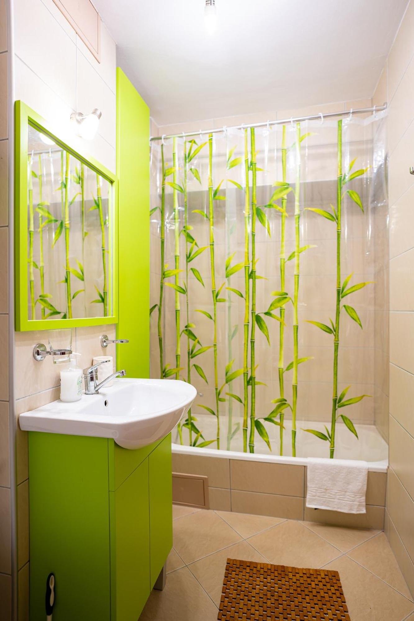 Metropolitan Wildscape View Apartment Brasov Luaran gambar